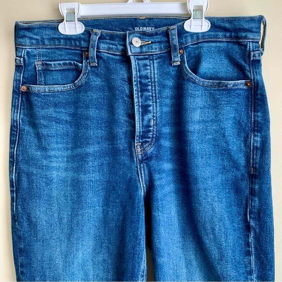 Old Navy extra high-rise sky-hi straight secret-smooth pockets jeans size 10 - Picture 4 of 9